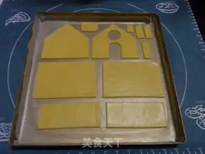 Make Gingerbread house step 18
