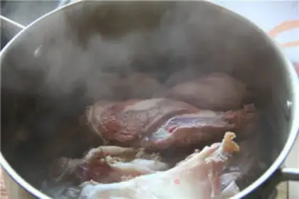 Make Soy beef in Shanghai step 1
