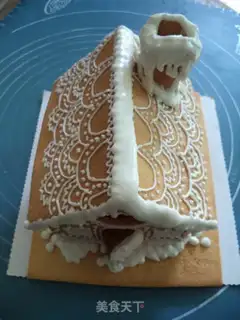 Make Gingerbread house step 30