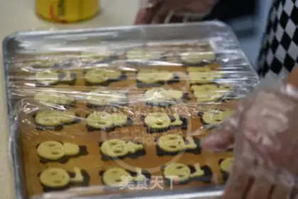 Make Bear crackers step 10