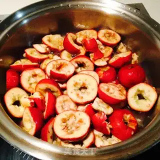 Make Cracker sauce step 1