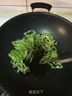 Make Porridge peppers and eggs step 5