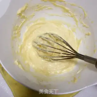 Make Red-tree yogurt cheesecake step 4