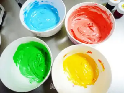 Make Christmas frosting cookies step 13