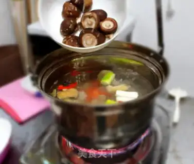 Make Three yellow chicken mushrooms step 9