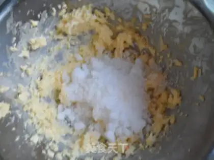 Make Orange cupcakes step 5