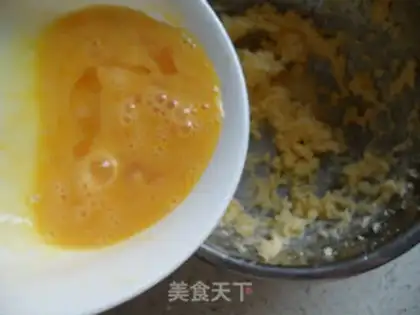 Make Orange cupcakes step 6
