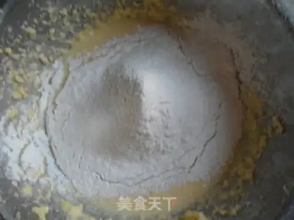 Make Orange cupcakes step 8
