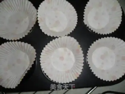 Make Orange cupcakes step 12