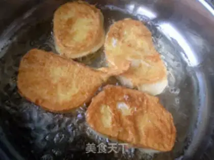 Make Eggs fried head step 6