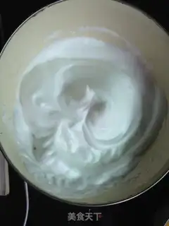 Make Two-colour towel cake rolls step 0