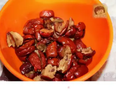 Make Red-tree cake step 0