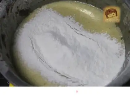 Make Red-tree cake step 8