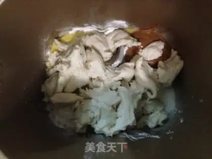 Make raisin coconut bread step 1