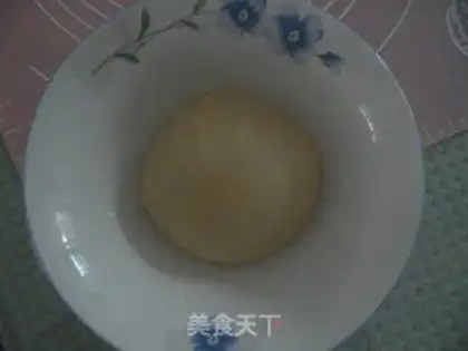 Make Christmas bread step 2
