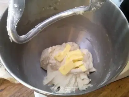 Make raisin coconut bread step 4