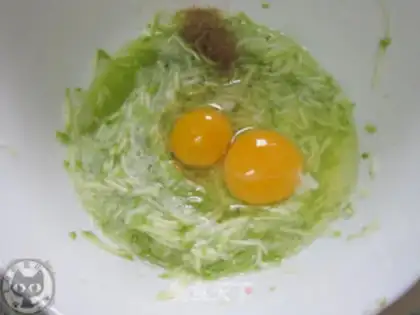 Make Cracker omelet step 0