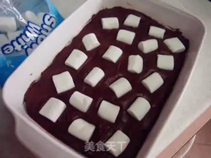 Make Chocolate cake with souffle step 4