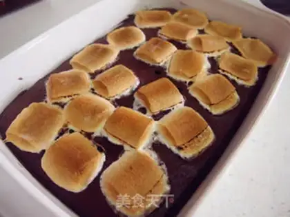Make Chocolate cake with souffle step 5