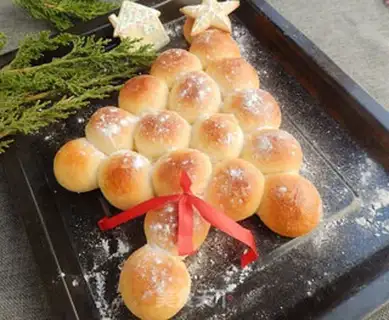 Make Christmas bread step 11