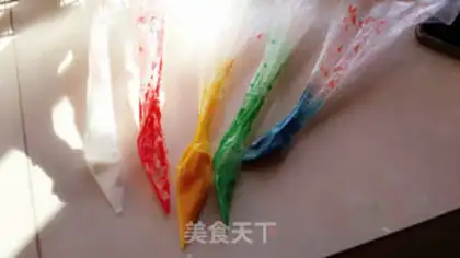 Make Christmas gingerbread house step 4
