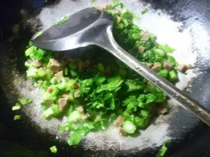 Make Beefball oil and rice step 5