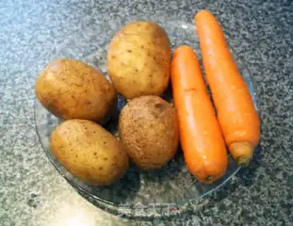 Make Potato carrot salad cake step 0