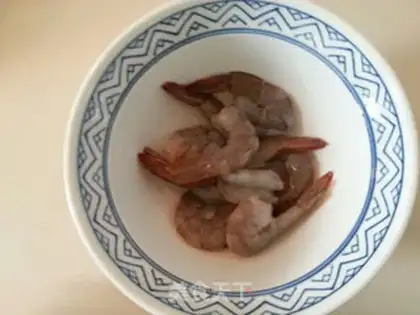Make Pixie-tail shrimp ball step 5