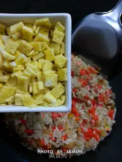 Make Big old-fashioned fried rice step 7