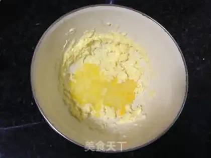 Make Salted eggs, green beans, pineapple step 2