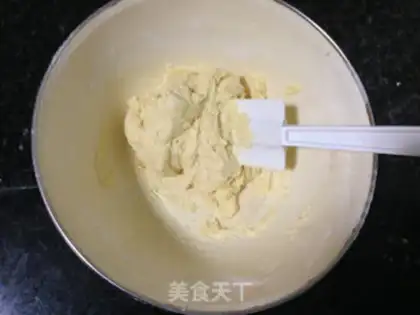 Make Salted eggs, green beans, pineapple step 4