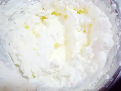 Make Christmas castle cake step 18