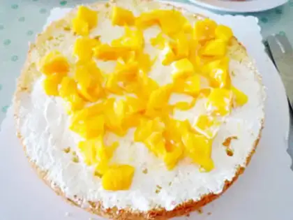 Make Christmas castle cake step 19