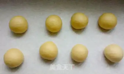Make Cream buns step 4