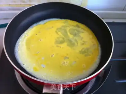 Make Eggs fried with mushrooms step 3