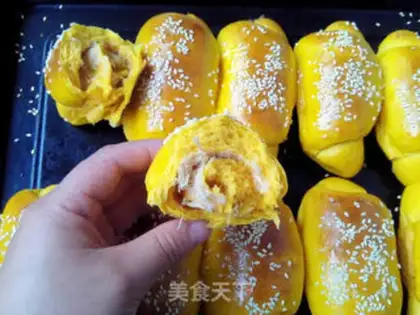 Make Pumpkin pine rolls step 12
