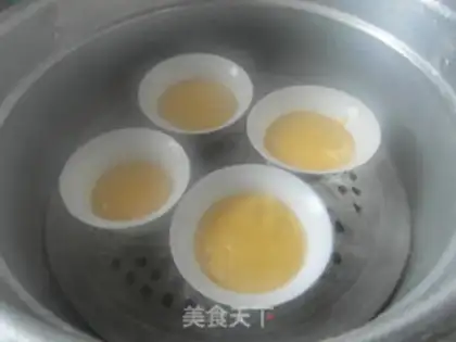 Make Steam sponge cake step 7