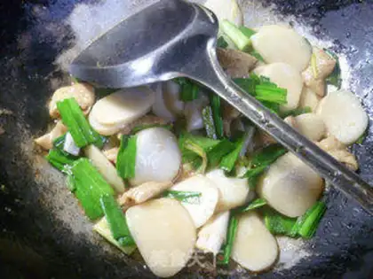Make Garlic intestines step 8