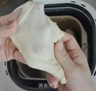 Make Christmas bread step 5