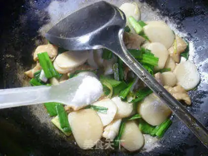 Make Garlic intestines step 9