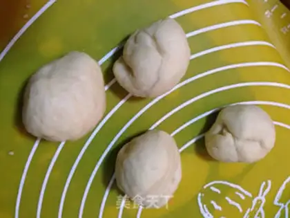 Make Ham pelts of bread step 1