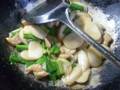 Make Garlic intestines step 11