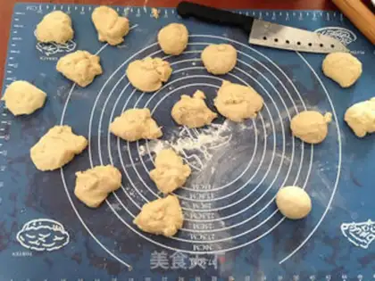 Make Christmas bread step 9