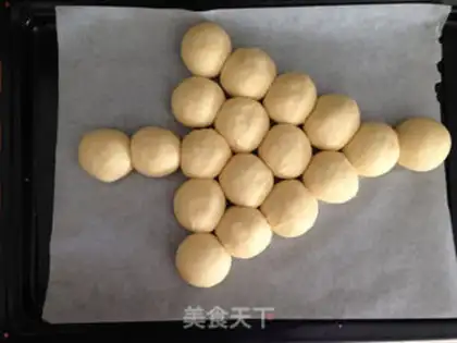 Make Christmas bread step 11