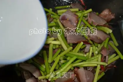 Make Garlic pork step 5