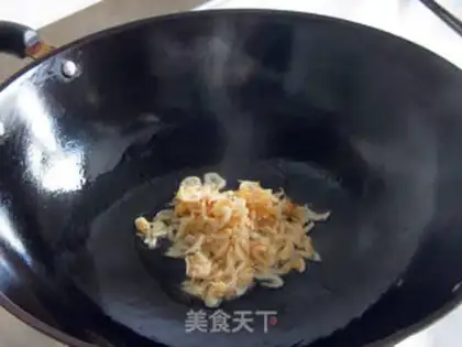 Make Shrimp-covered eggs step 2