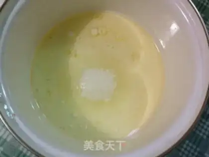 Make Strawberry birthday cake step 1