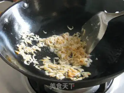 Make Shrimp-covered eggs step 3