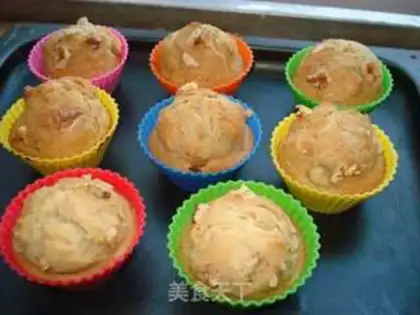 Make Banana walnut marfin step 9