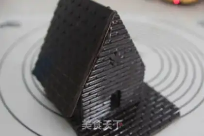 Make Christmas chocolate house step 9